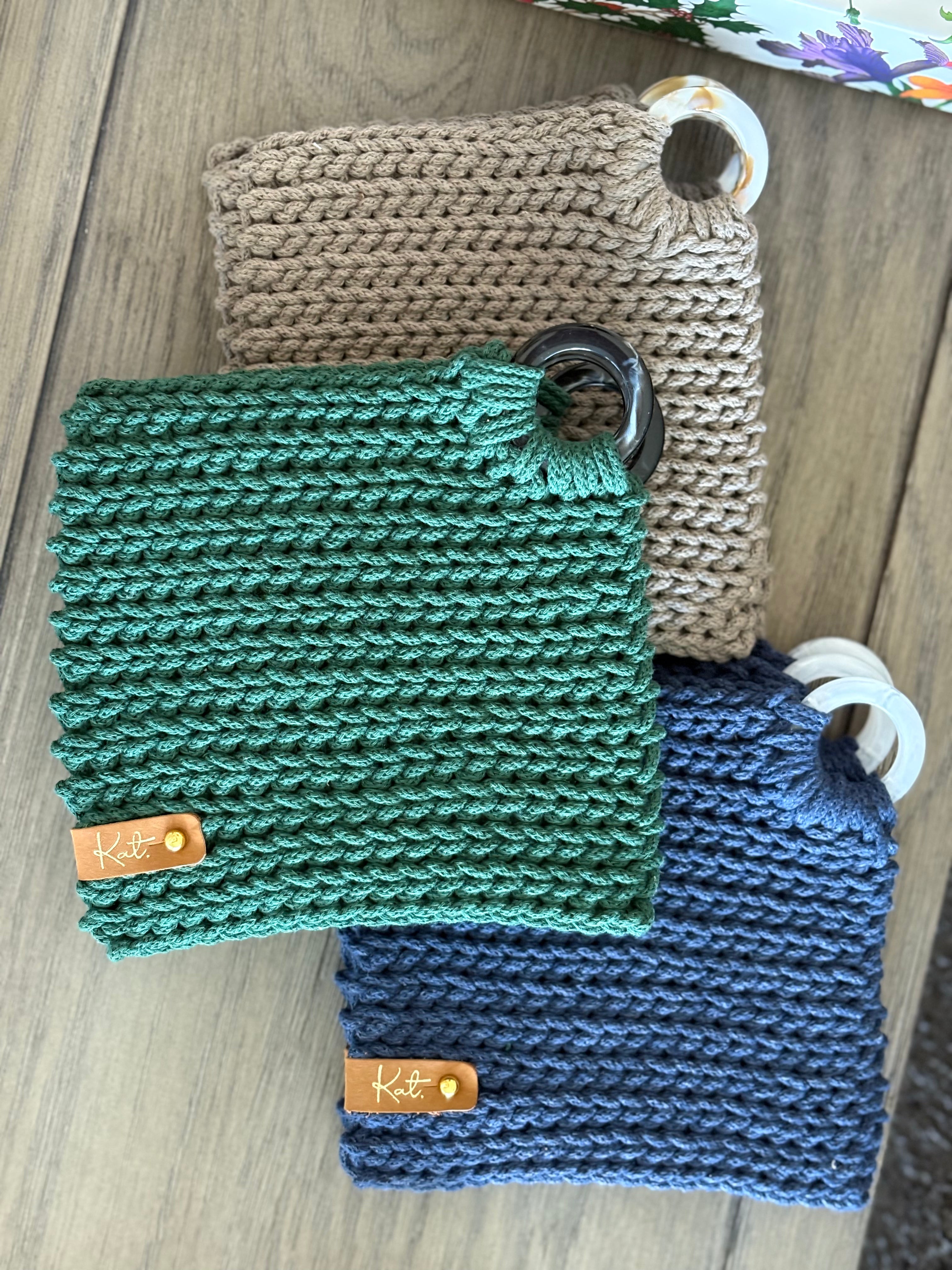 Textured Kitchen Trivets with Decorative Rings